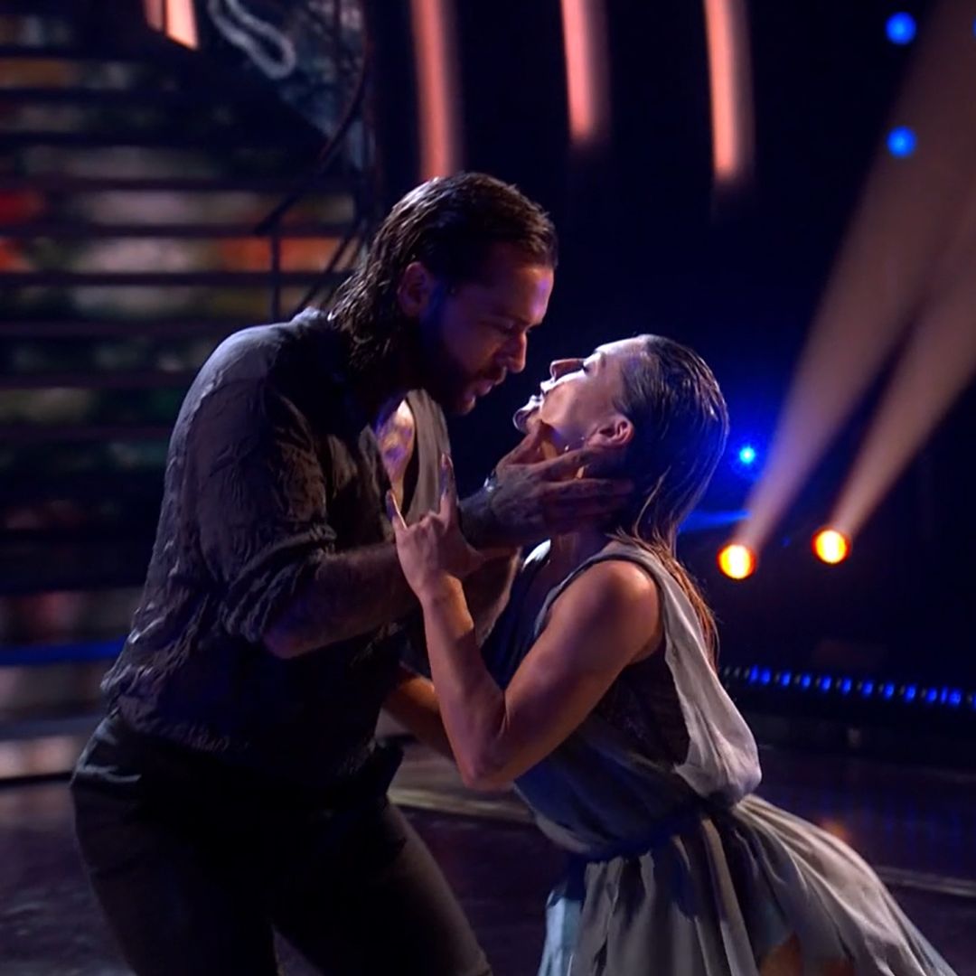 Strictly's Pete Wicks and Jowita Przystal get fans hot under the collar with 'steamy' dance