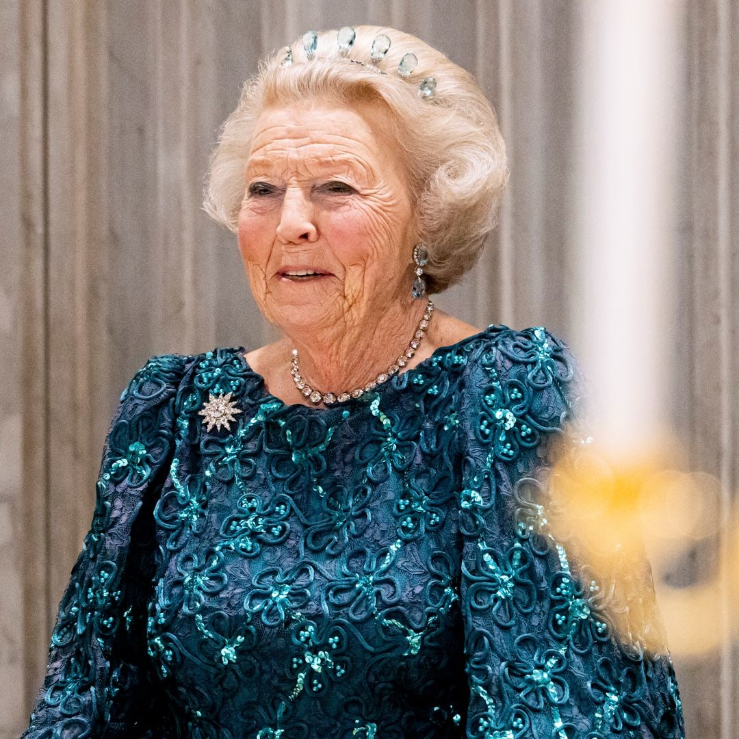 Queen Beatrix - Biography