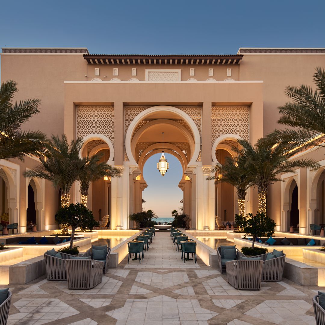 exterior abu dhabi hotel at sunset