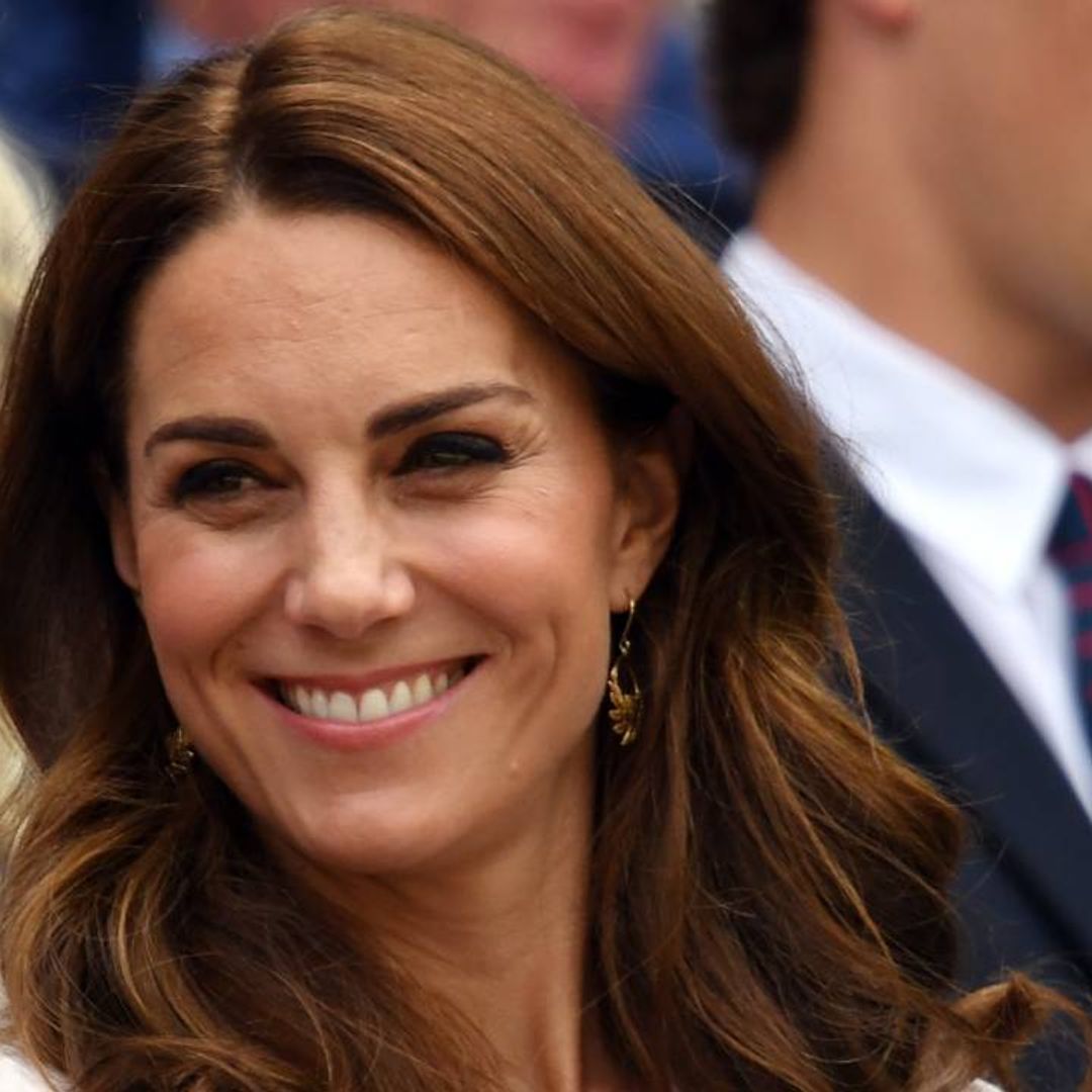 Kate Middleton takes sneaky photo with Andy Murray at Wimbledon – see it here