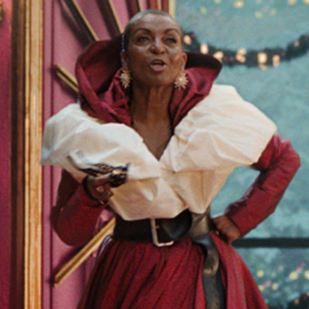 Crisp Aussie Model's Sexy Role In Racy Xmas Movie Capture for Your Screen Crisp Aussie Model's Sexy Role In Racy Xmas Movie Capture for Your Screen