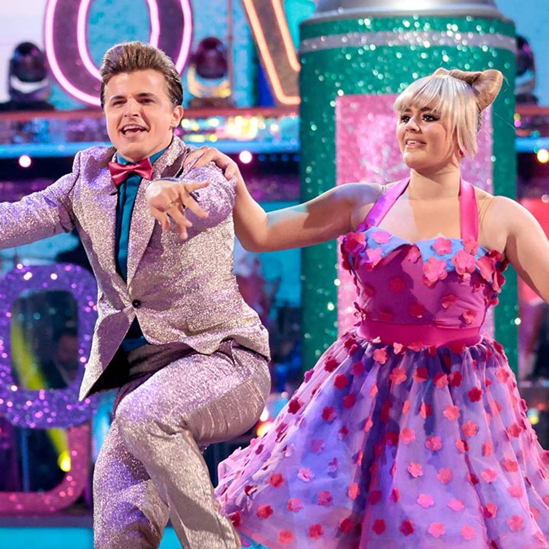 Tilly Ramsay's sisters and dad Gordon have the best reaction to Strictly star's jive