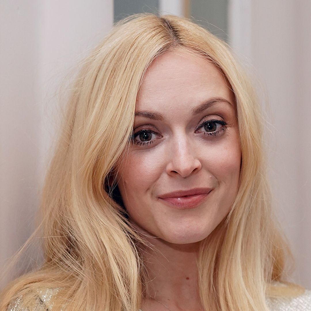 Fearne Cotton looks incredible in bikini during day trip out with children