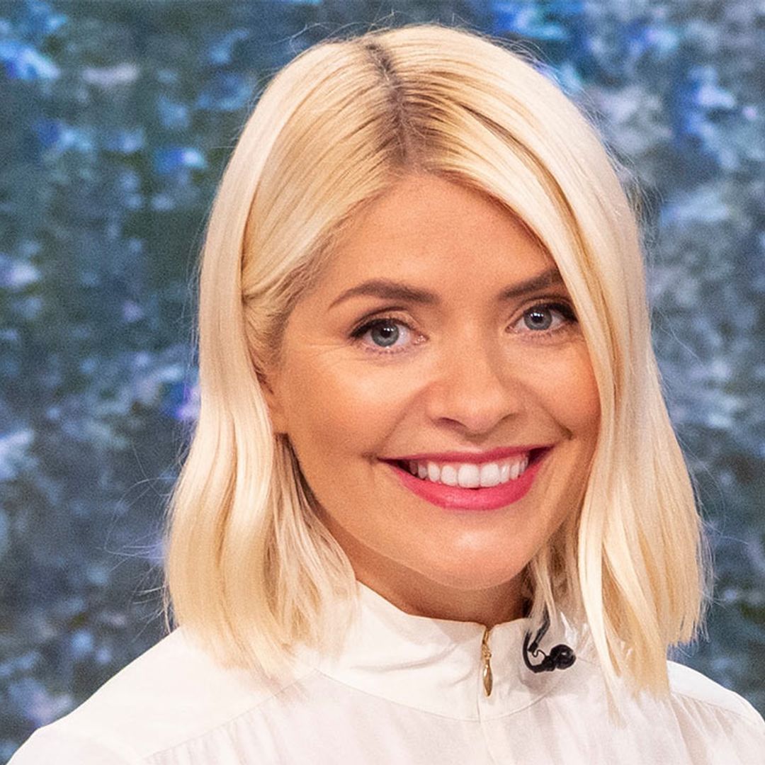 Holly Willoughby's high-waisted black trousers has This Morning fans rushing to buy