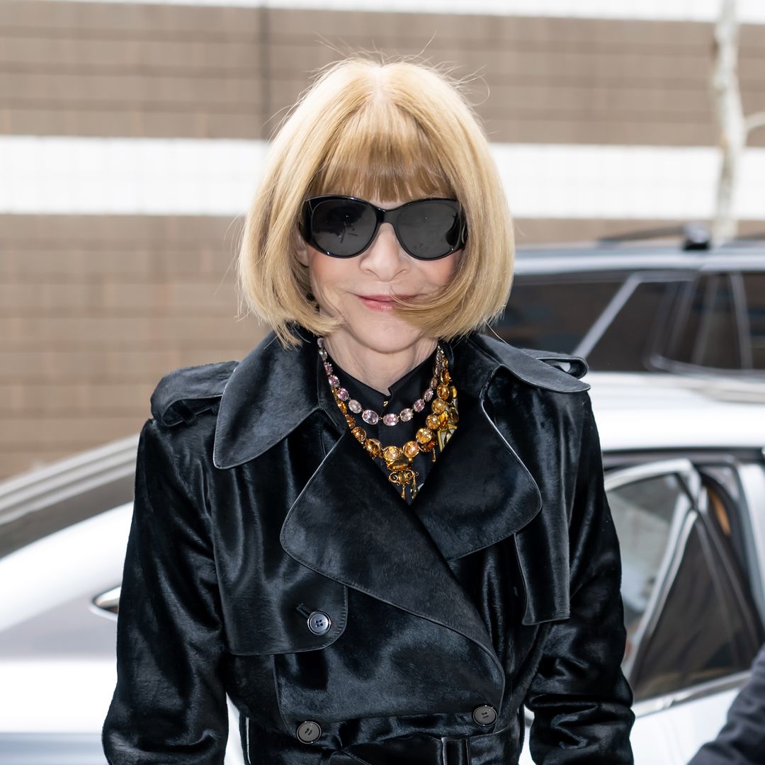 Anna Wintour's surprising colour-clash real estate empire - and very royal living room