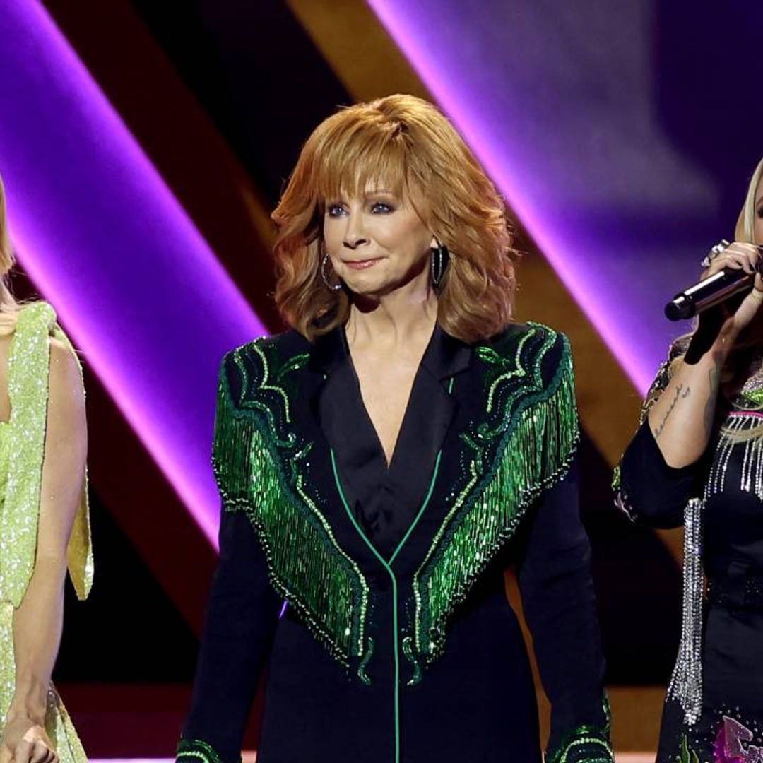 Carrie Underwood, Miranda Lambert and Reba McEntire share the stage at the CMAs for heartfelt tribute