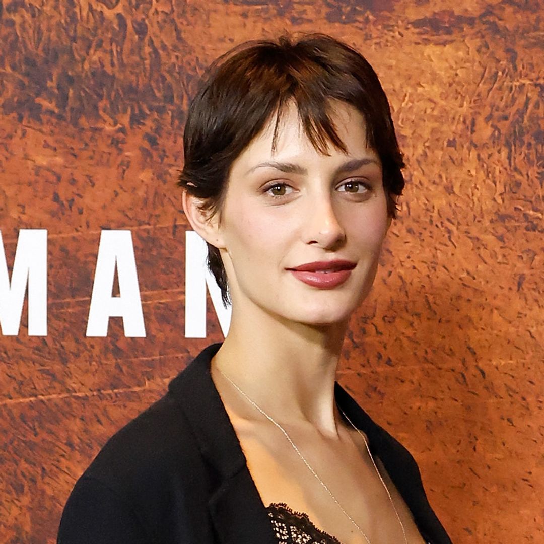 Tim McGraw and Faith Hill's daughter Audrey poses in string bikini