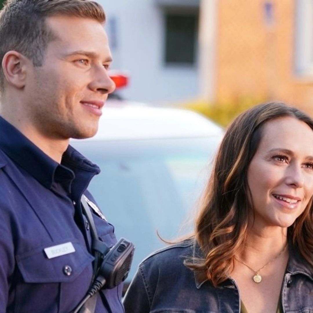 9-1-1's Oliver Stark shares behind-the-scenes picture as Jennifer Love Hewittt confirms return
