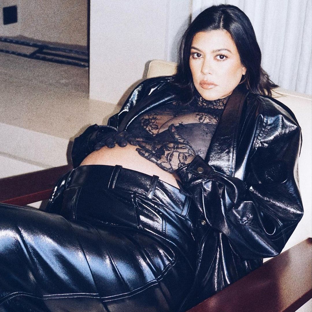 Kourtney Kardashian just rocked the ultimate cool-girl baby bump outfit for surprise announcement
