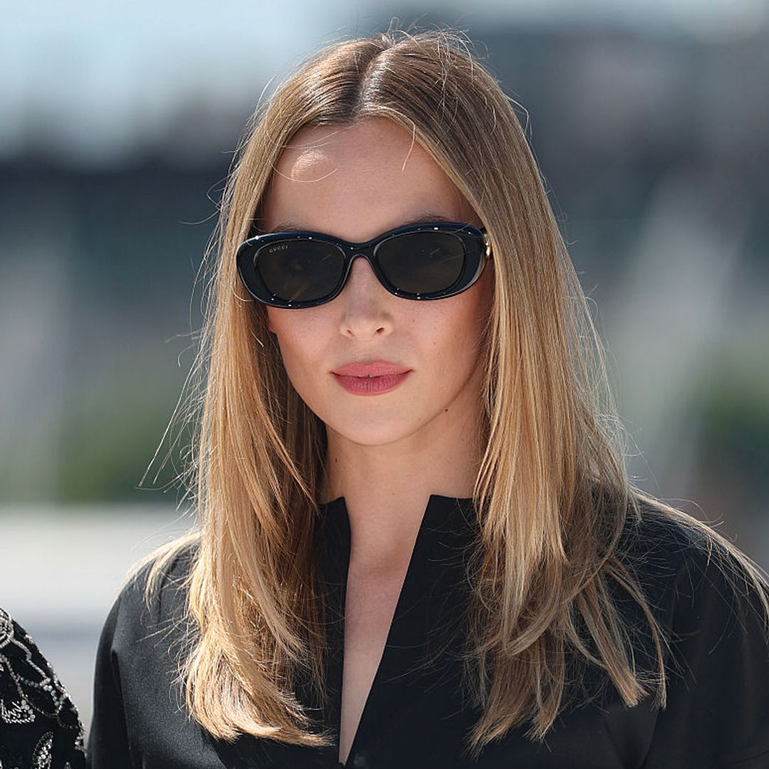jodie comer wearing sunglassess