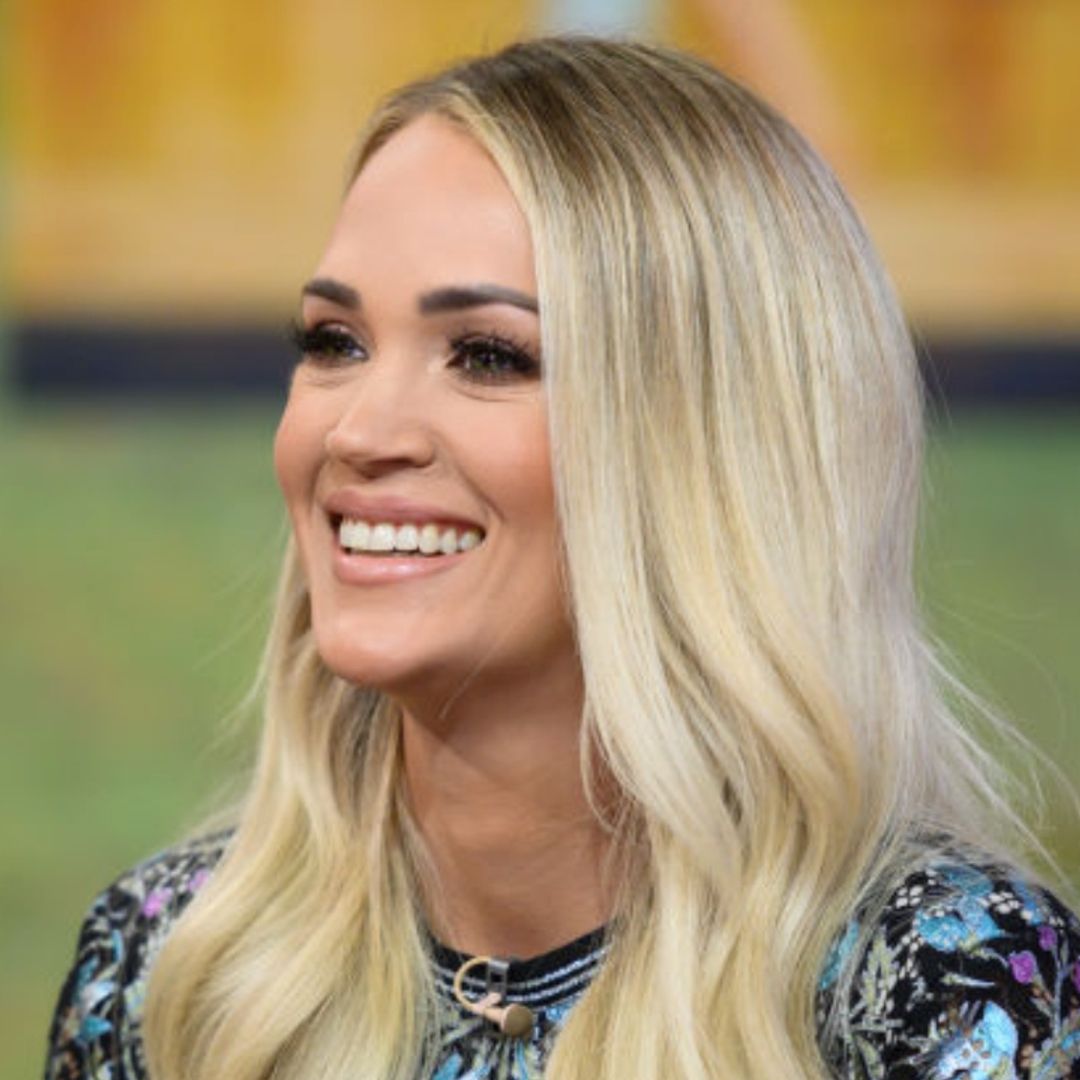 Carrie Underwood shares behind-the-scenes rehearsal snap with fans