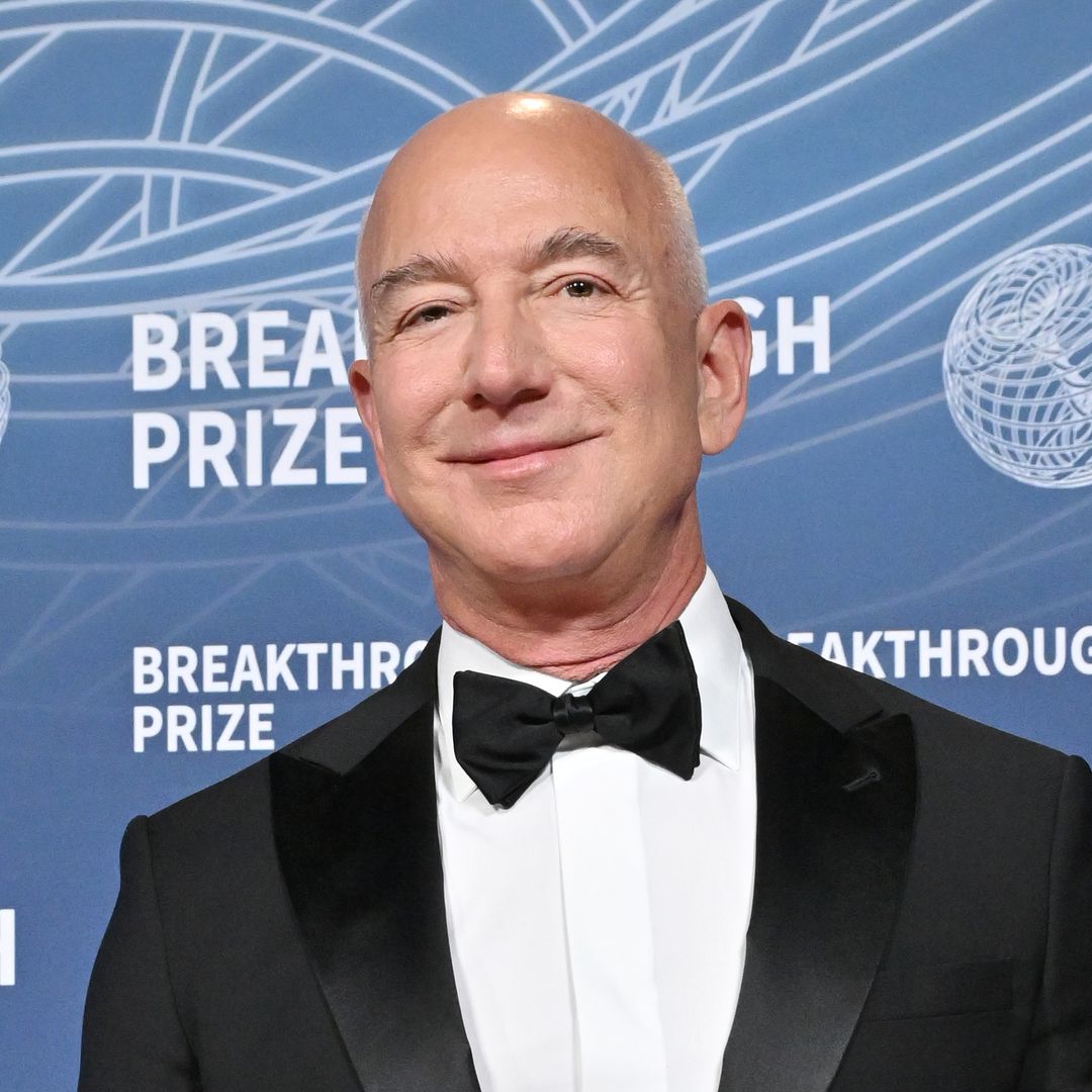Jeff Bezos shows off new hair after ditching bald look