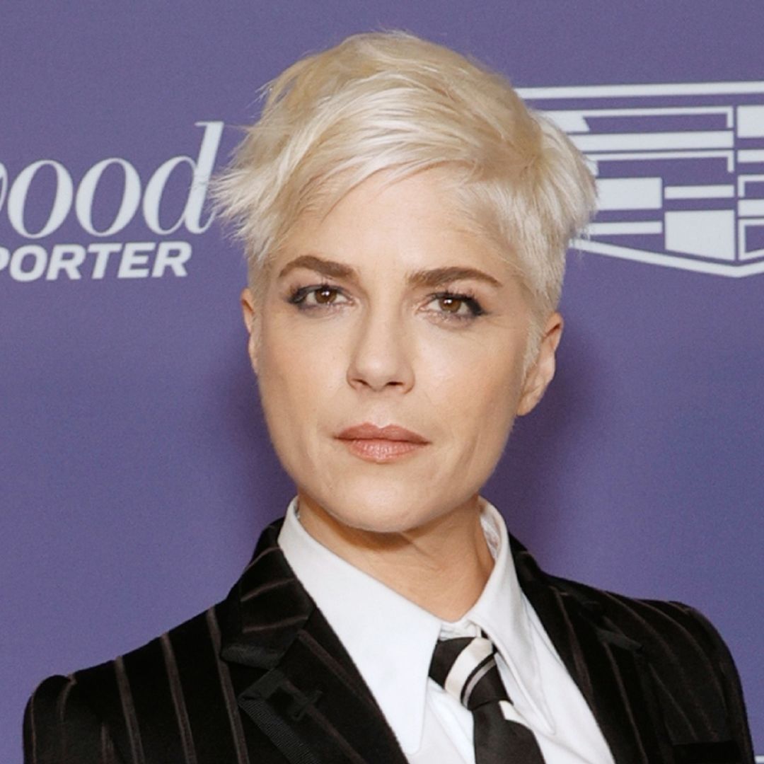 Selma Blair makes difficult revelation about her mother to emotional Savannah Guthrie
