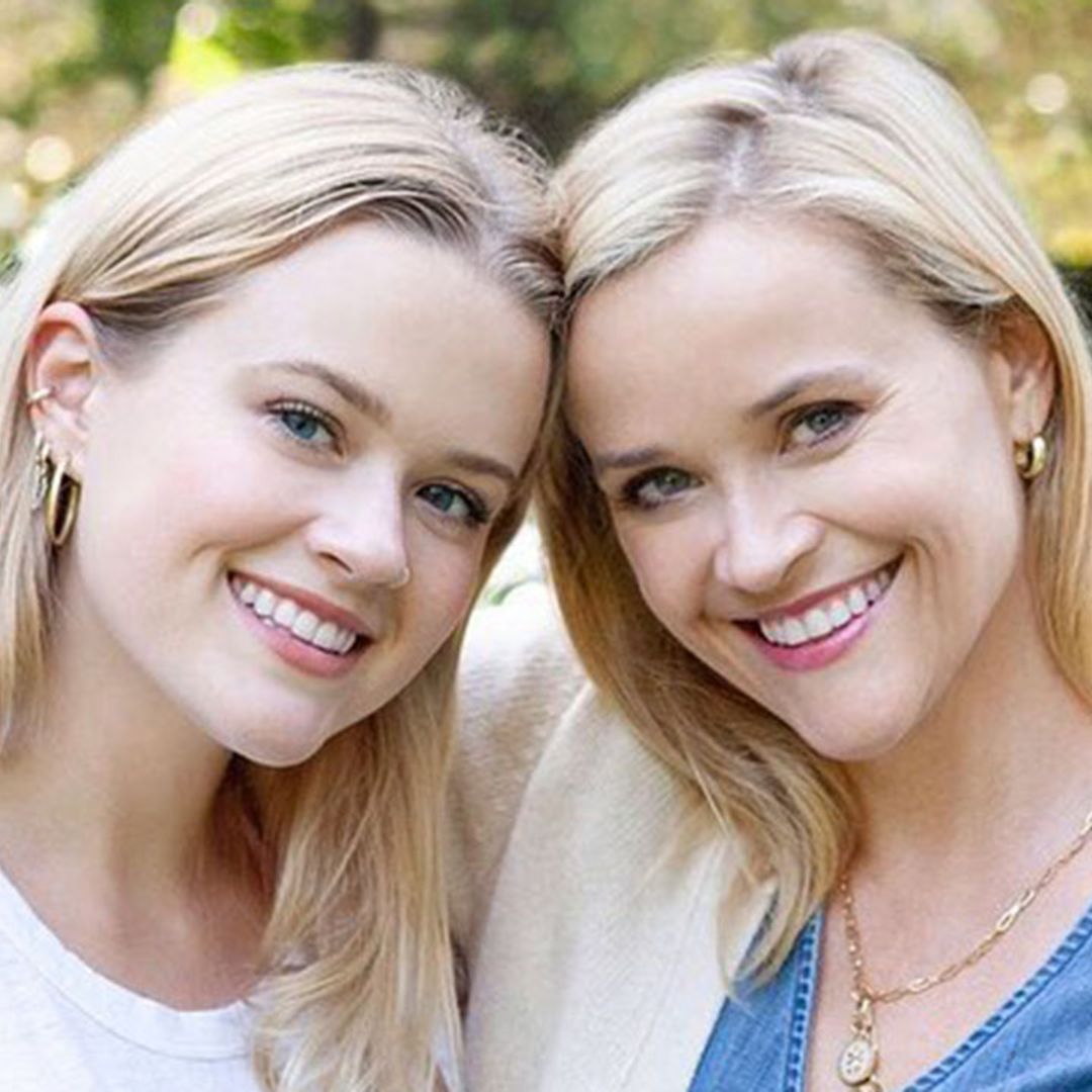 Reese Witherspoon and daughter Ava look like twins in new photo - sending fans wild