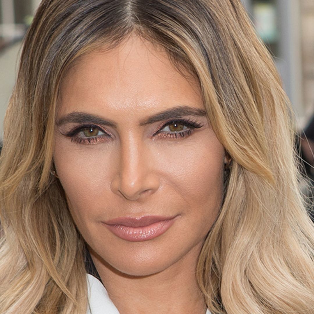Ayda Field's party dress is one of the most gorgeous outfits we have ever seen
