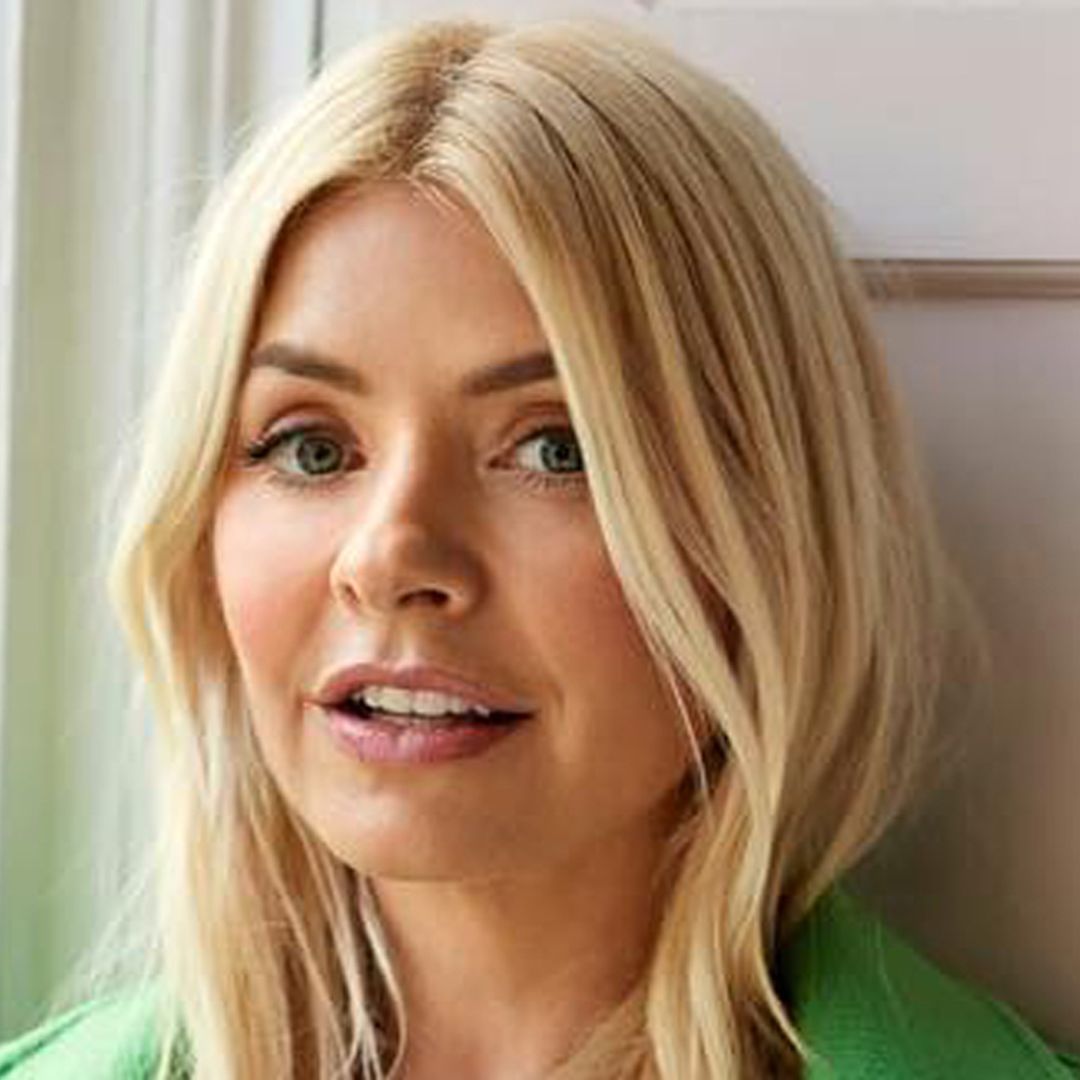 Holly Willoughby looks unreal in dazzling dress of dreams