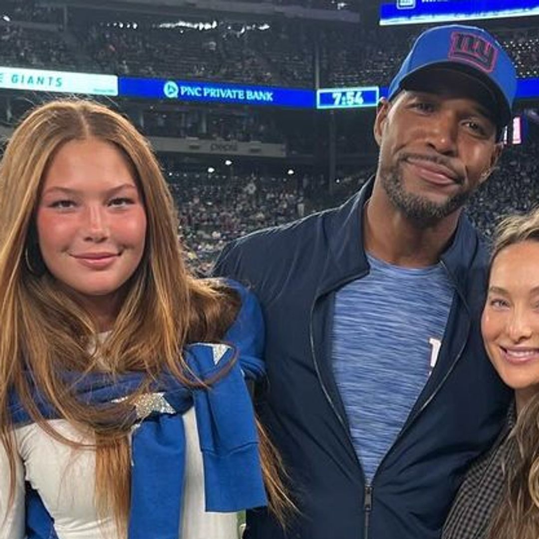 Michael Strahan's daughter Isabella supported by mom Jean Muggli and dad's girlfriend Kayla as she completes chemotherapy