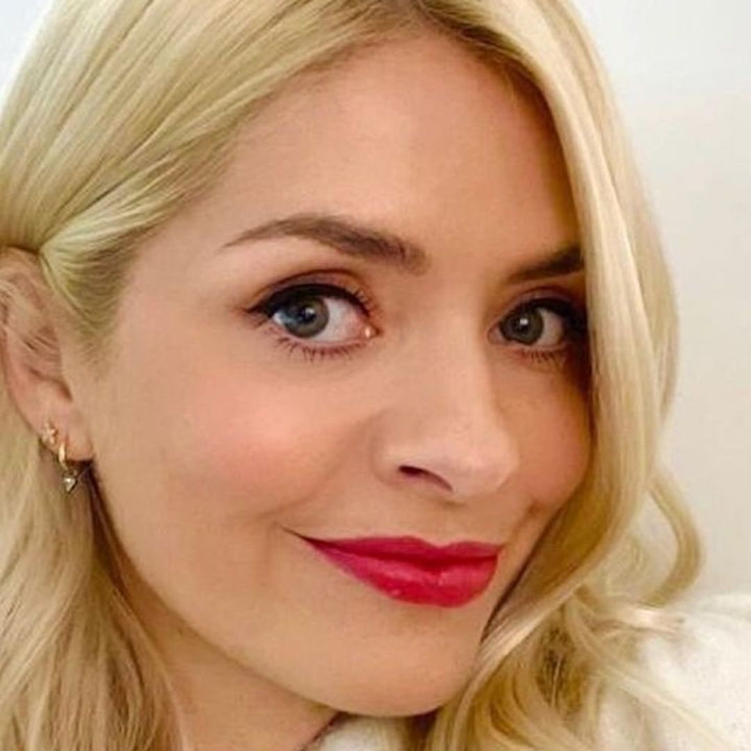 Holly Willoughby's white 'winter wonderland' dress is the stuff of dreams