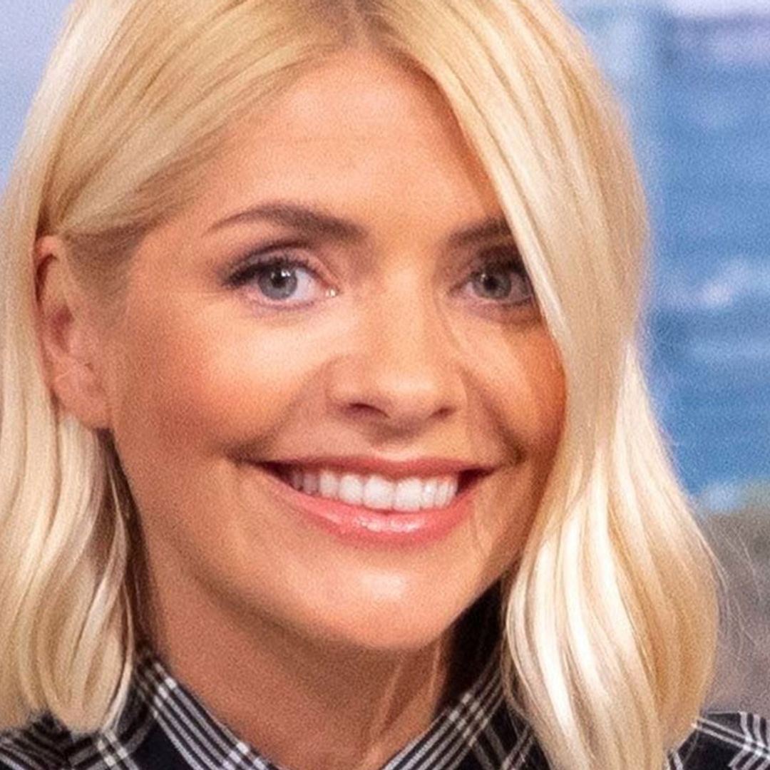 Holly Willoughby stuns This Morning fans in Samantha Cameron's popular fashion label