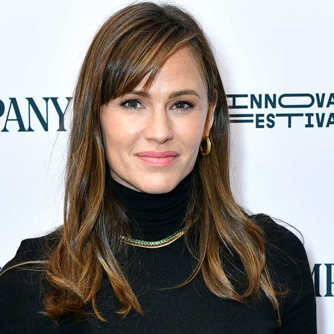 Jennifer Garner wows with unexpected short hair transformation