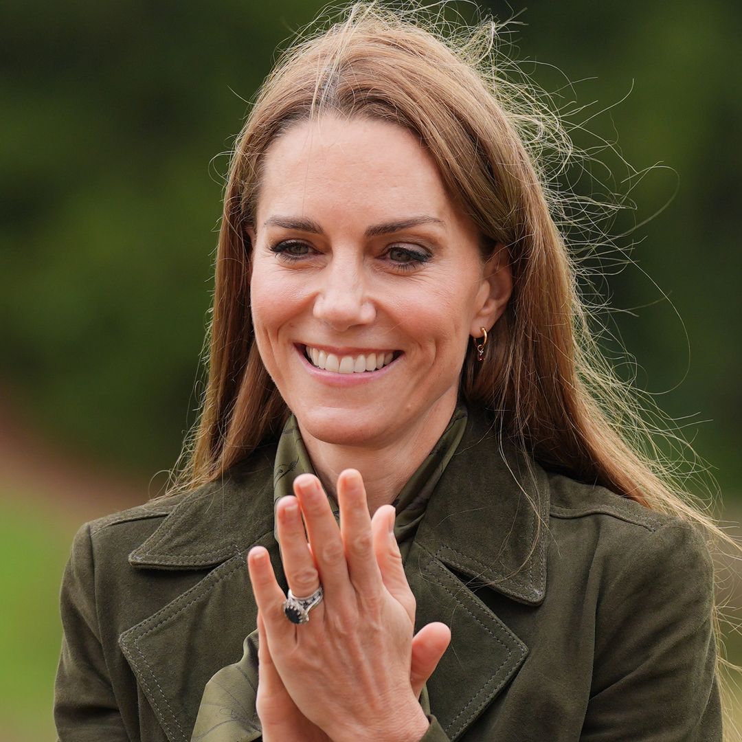 Princess Kate goes viral for walking backwards in 4-inch heels 