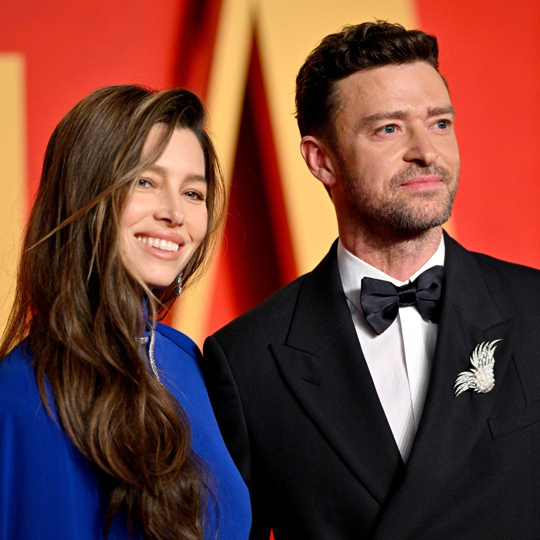 Jessica Biel et Justin Timberlake assistent à la soirée des Oscars Vanity Fair 2024 organisée par Radhika Jones au Wallis Annenberg Center for the Performing Arts le 10 mars 2024 à Beverly Hills, Californie