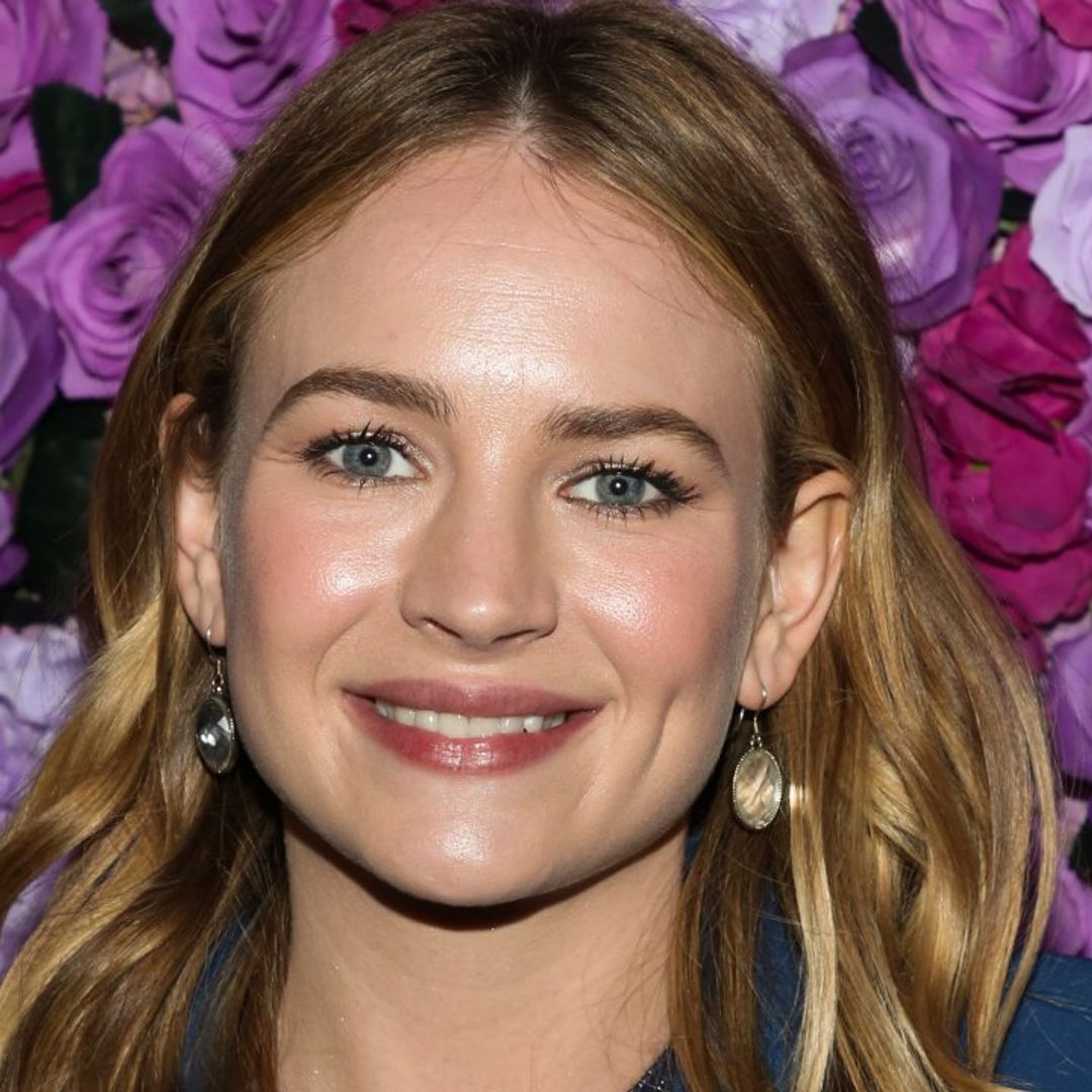 Britt Robertson joins Niecy Nash for The Rookie spin-off series