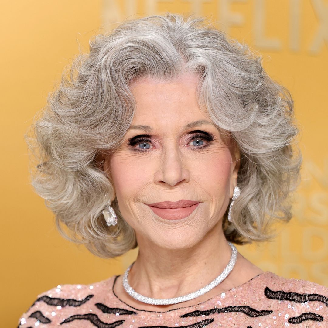 Jane Fonda given emotional standing ovation ahead of pointed SAG speech during Lifetime Achievement honor