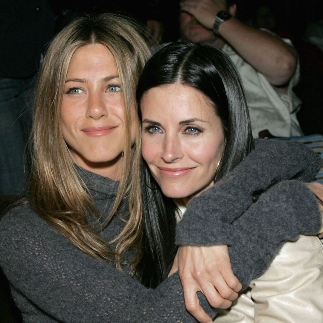 Courteney Cox shares epic throwback post with Jennifer Aniston in sweet tribute