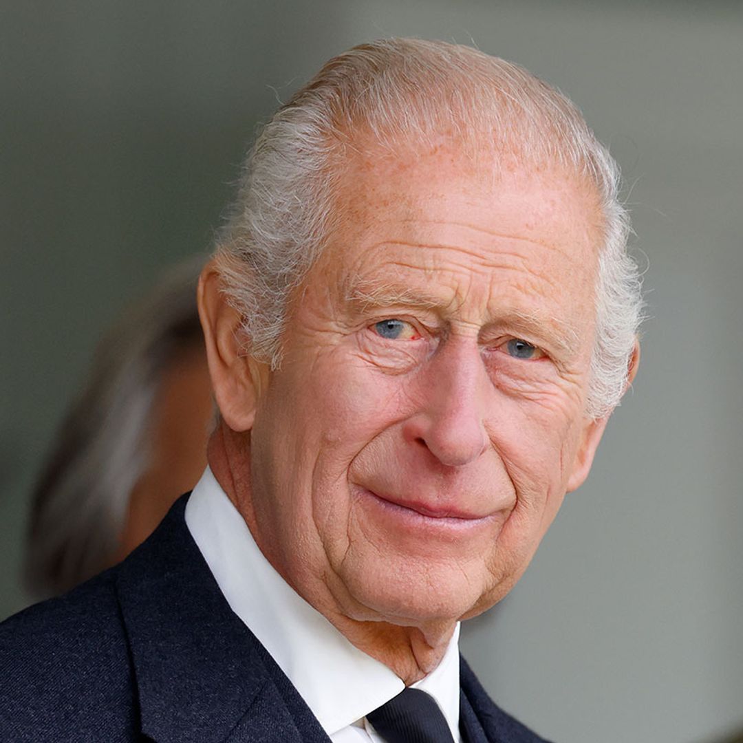 King Charles tenderly hugs grandsons in unearthed video