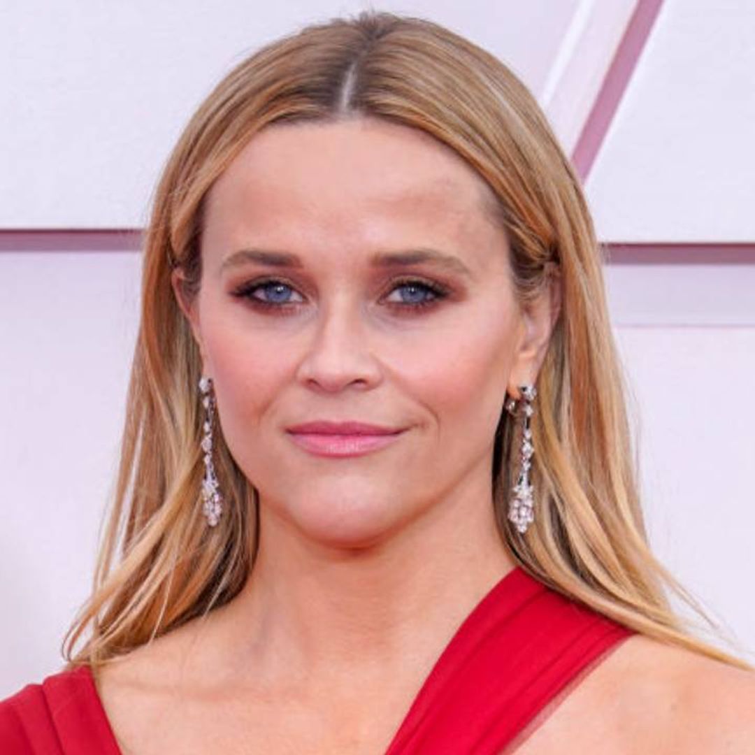 Reese Witherspoon posts incredibly rare photo with husband for heartfelt reason