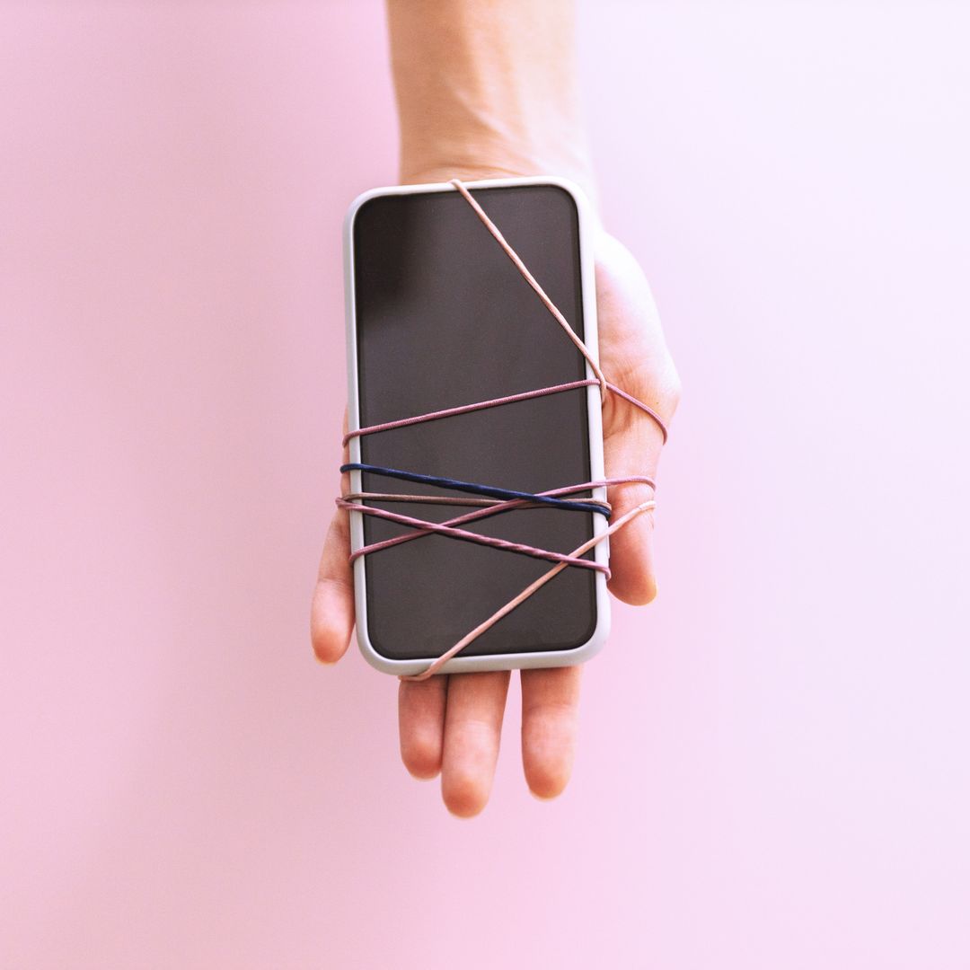 5 ways to keep off your phone - how to lower screen time and curb phone addiction