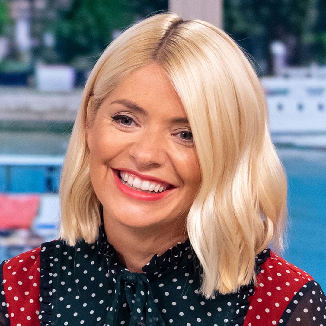 Need a pencil skirt for work? Holly Willoughby wore the ideal style on This Morning