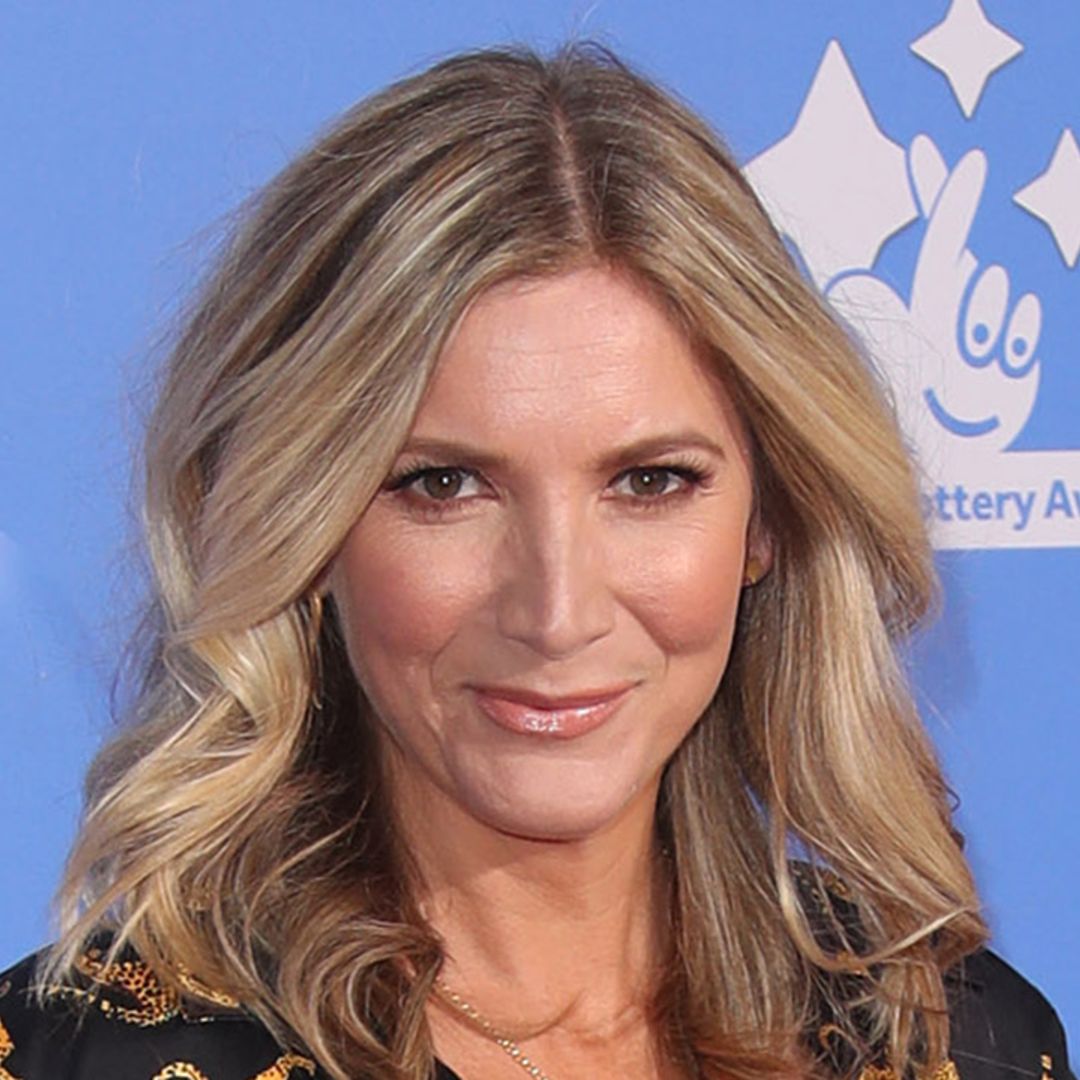 Lisa Faulkner and her family celebrate socially-distanced reunion
