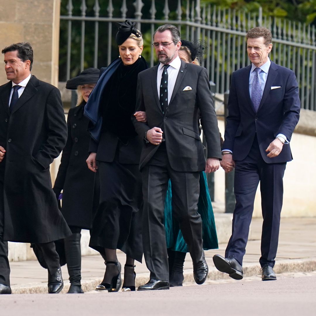 Royal couple announce shock divorce - details