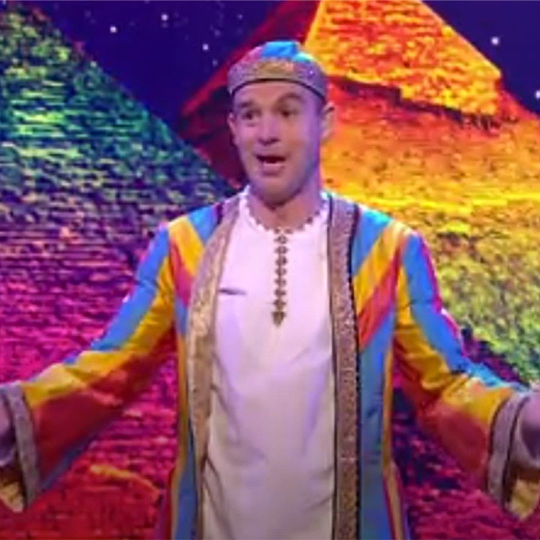 Martin Lewis surprises fans with incredible performance on All Stars Musical – video