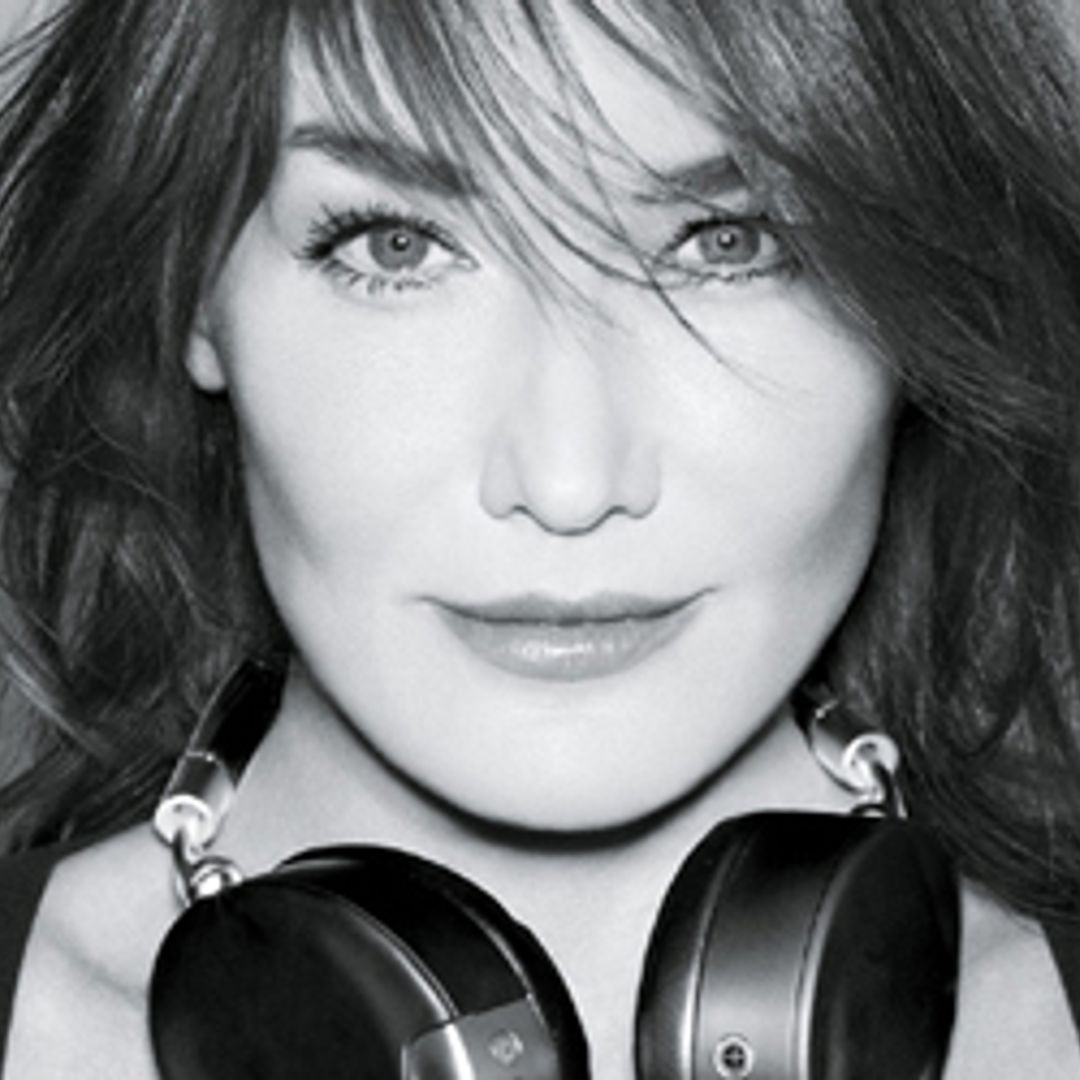 Carla Bruni's site crashes as thousands try to read about the 'ultimate modern woman'