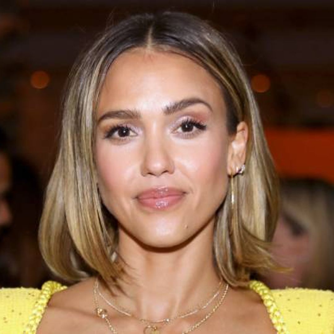 Jessica Alba marks New Year with new cut