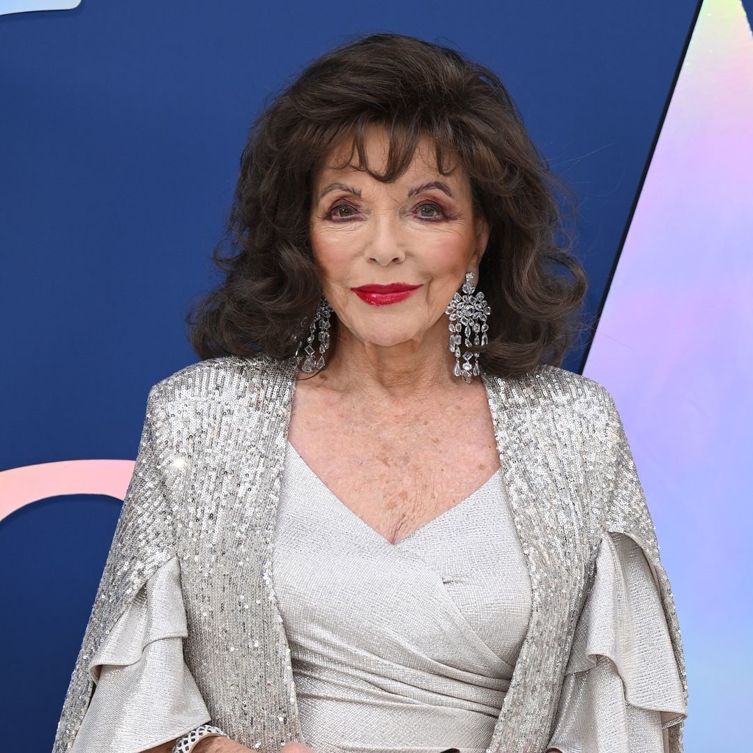 Joan Collins wows with never-ending legs in flirty flashback