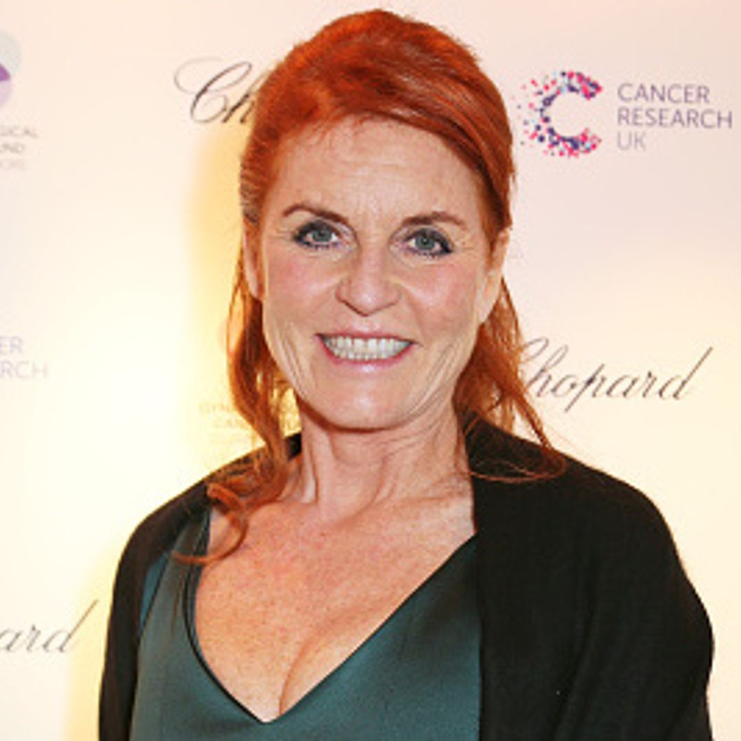 Sarah Ferguson pays tribute to her daughters at the Starlight children's charity gala: video
