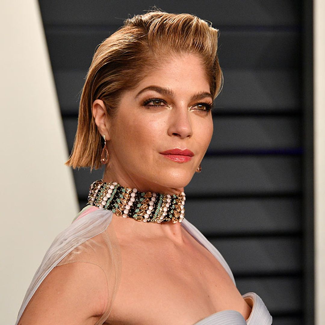 Selma Blair makes emotional red carpet appearance at the Oscars after her MS diagnosis