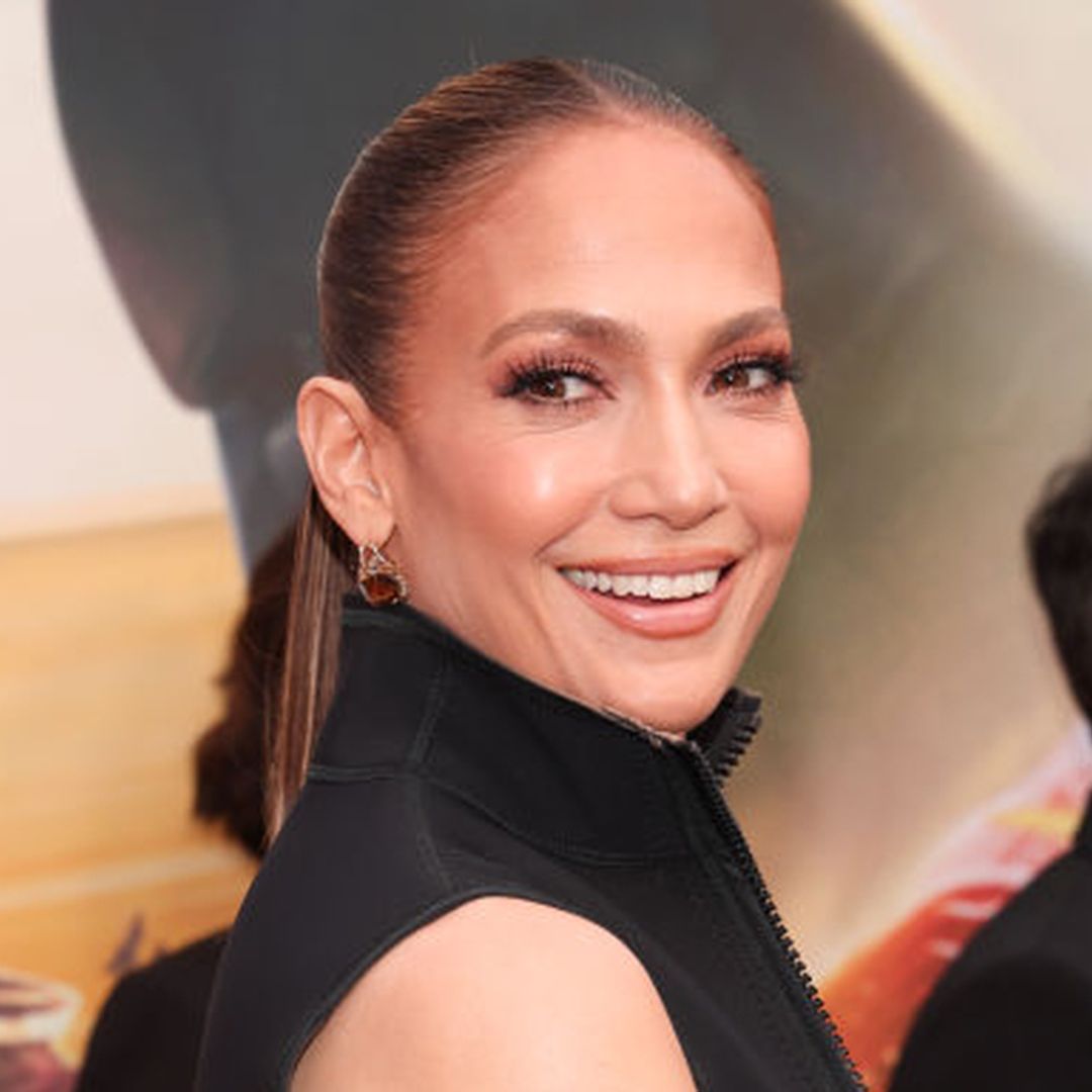 Jennifer Lopez shows off gym-honed physique in snakeskin leggings and crop top