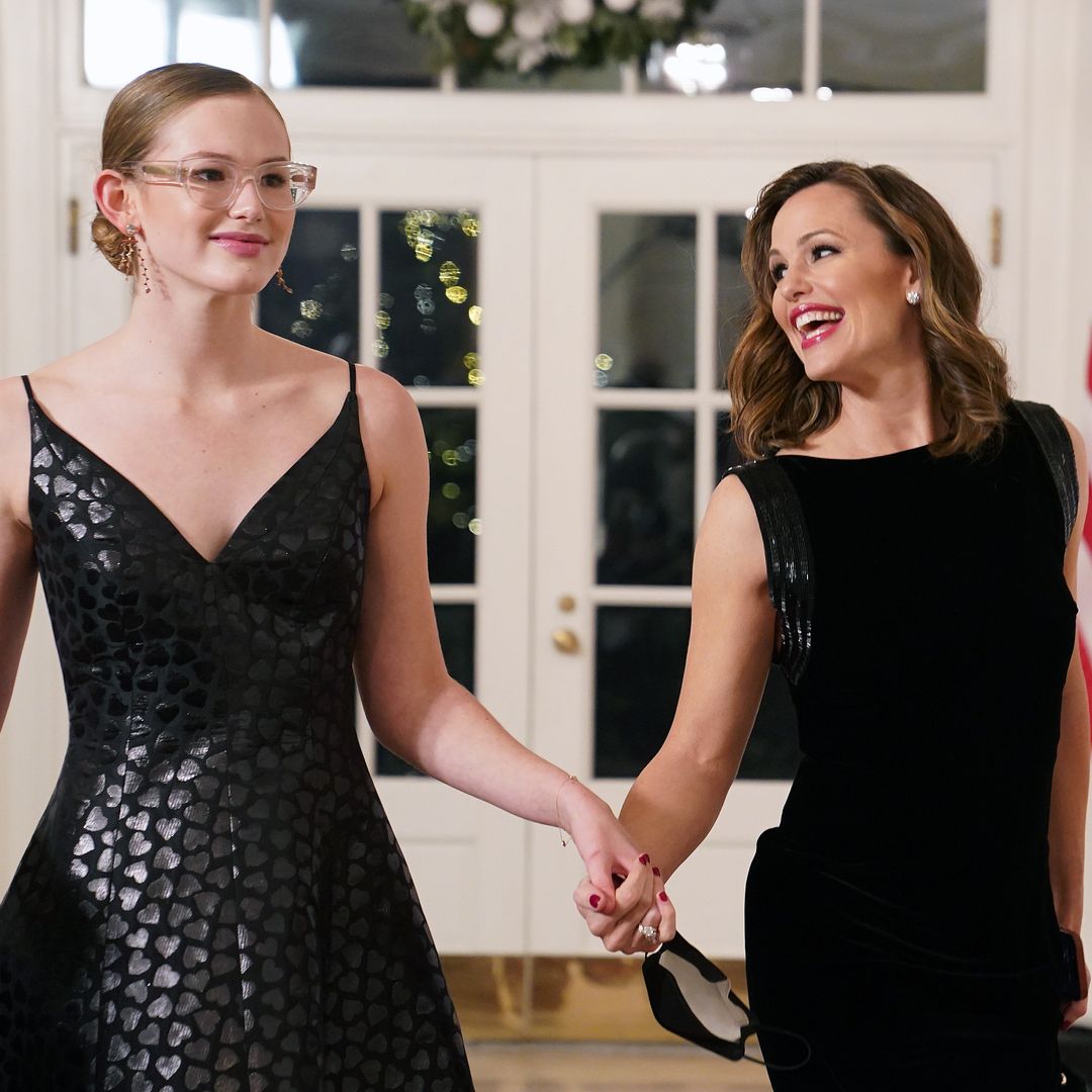 Jennifer Garner talks daughters Violet and Seraphina's contrasting personalities