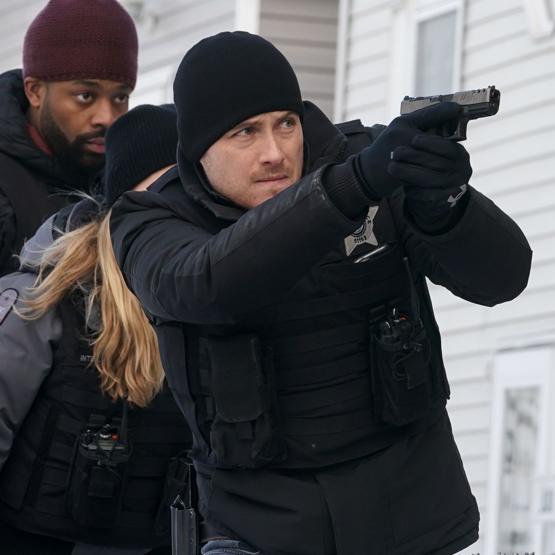 Chicago PD costars Tracy Spiridakos and Jesse Lee Soffer spark fan