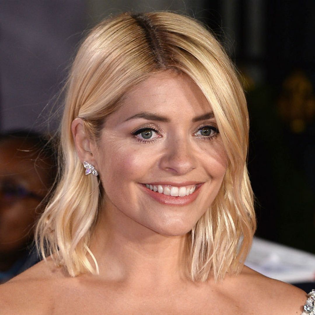 Holly Willoughby enjoys fun night out with lookalike sister and celebrity friends