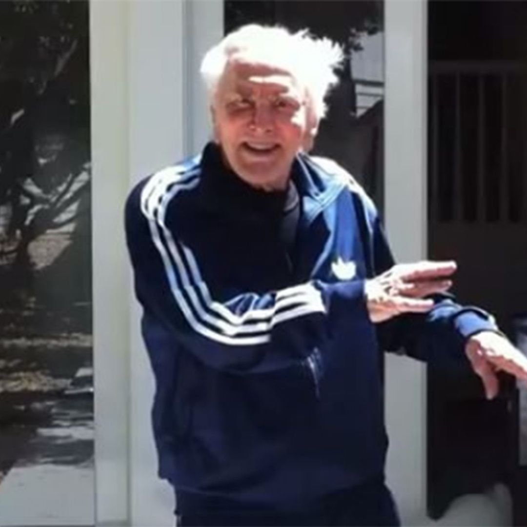 Kirk Douglas is still dancing at 100 – see the amazing Instagram video!