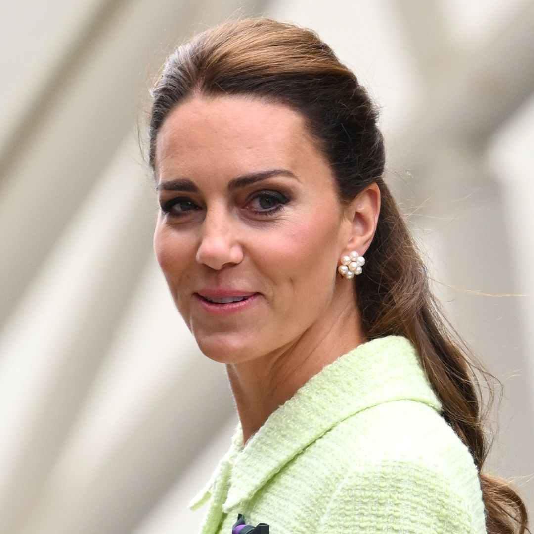 Princess Kate dazzles Wimbledon crowds as she steps out in stunning green ensemble for women's final