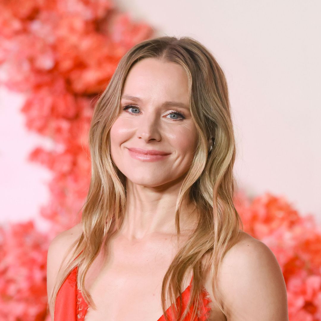 The $30 water bottle Kristen Bell carried around while filming Nobody Wants This series 2