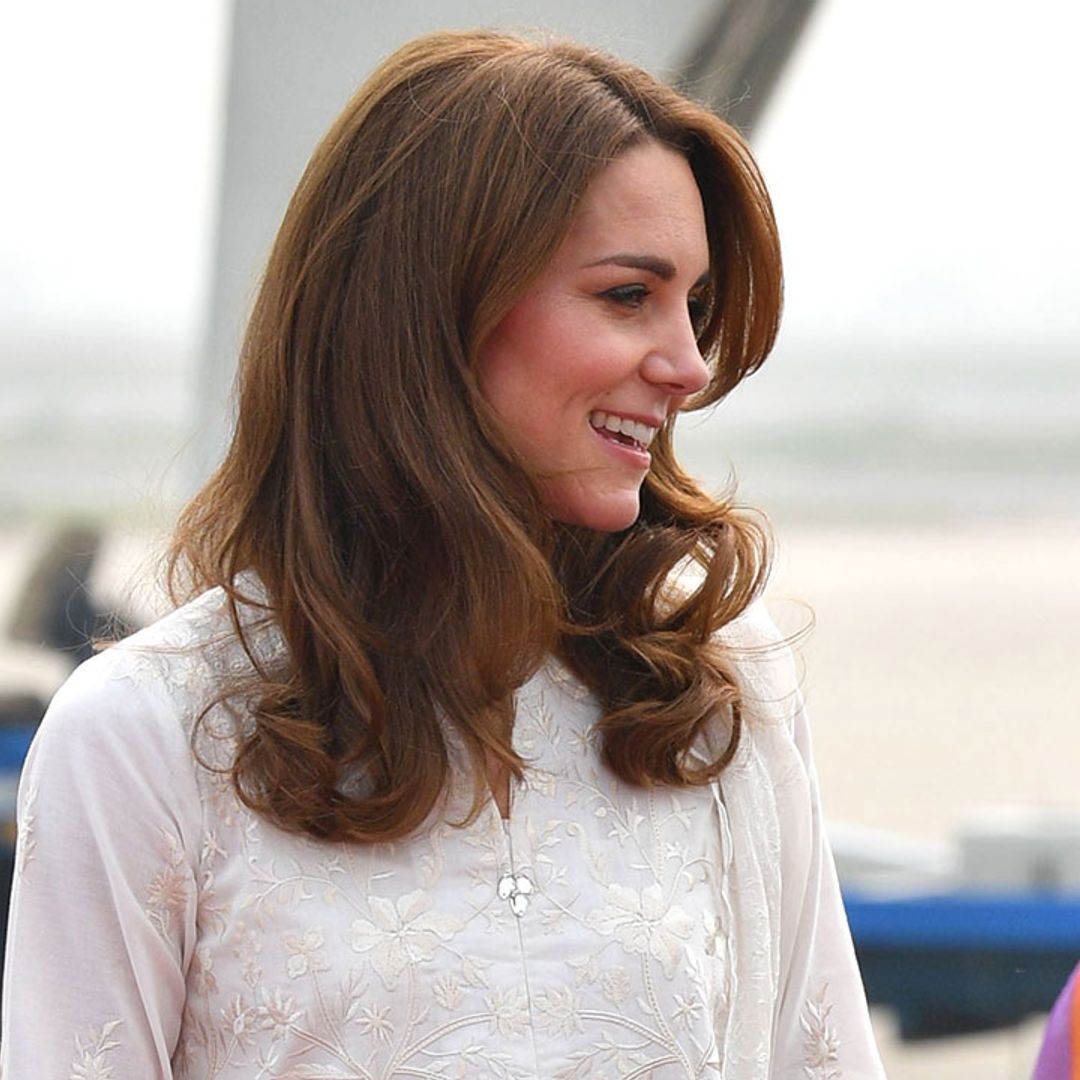 Kate Middleton is stunning in white as she arrives in Lahore for day 4 of royal tour