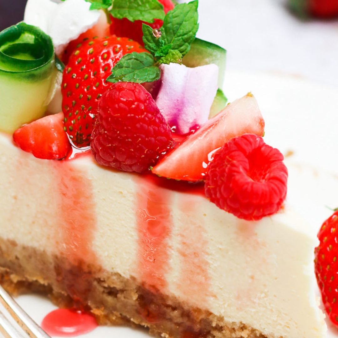 Wimbledon fans will adore this Pimm's Cheesecake recipe